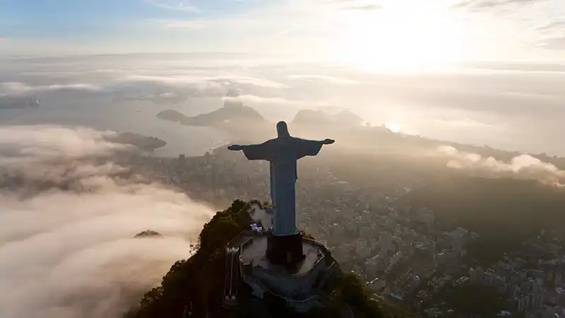 Christ the Redeemer statue in Rio de Janeiro, a highlight on day 2 of our 5-day itinerary.